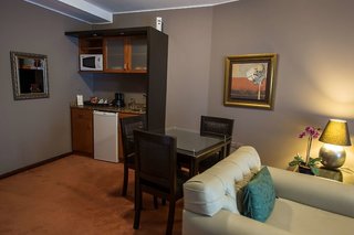 las ventanas suite hotel