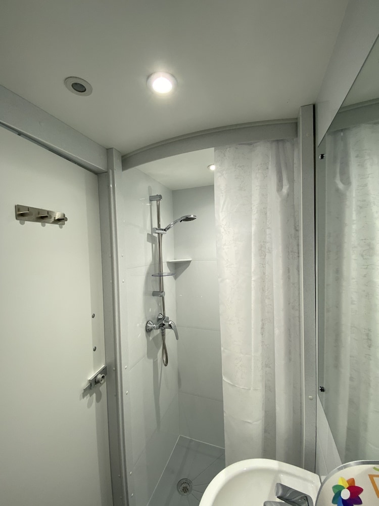 smart russell square hostel