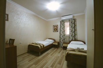 hotel flowers