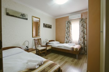 hotel flowers