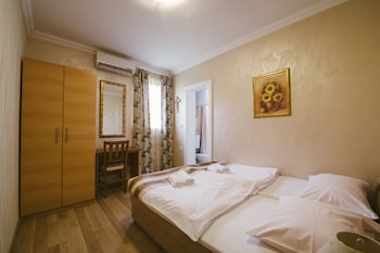 hotel flowers