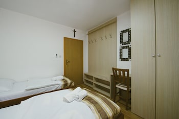 hotel flowers