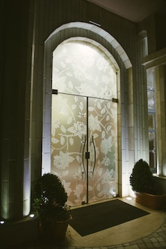hotel flowers