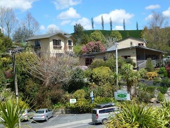 Waitomo Caves Guest Lodge,Hangatiki>>Hamilton,3 star