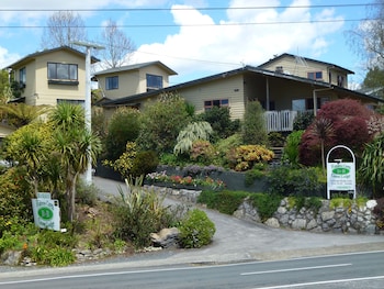 waitomo caves guest lodge