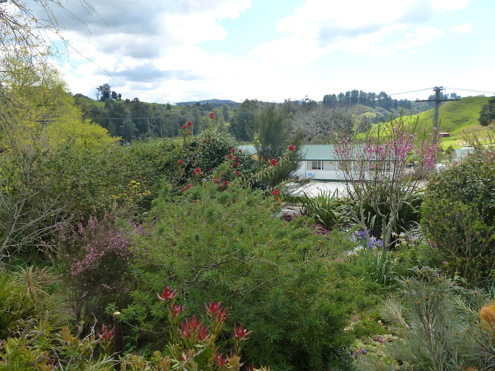 waitomo caves guest lodge