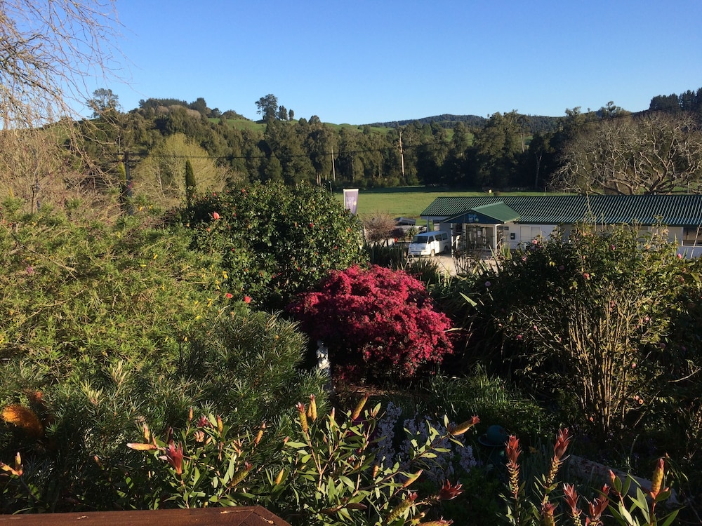 waitomo caves guest lodge