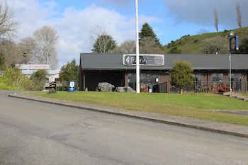 waitomo caves guest lodge