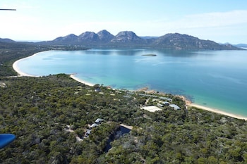 edge of the bay resort