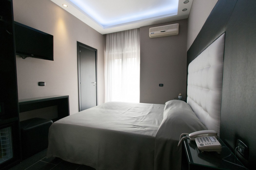 fly boutique hotel
