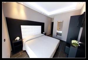 fly boutique hotel