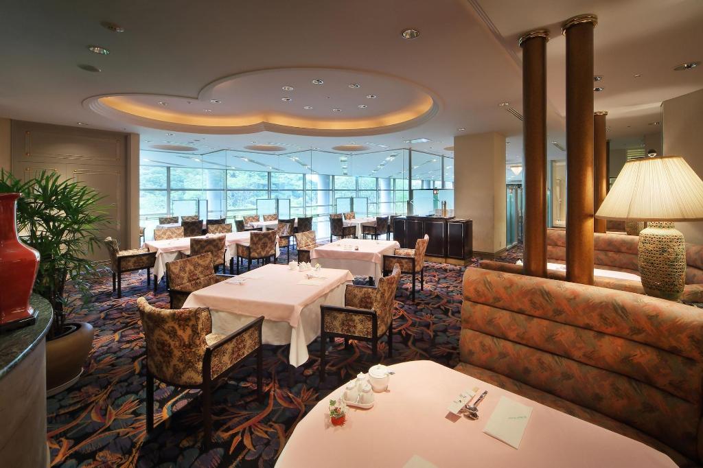 hotel springs makuhari