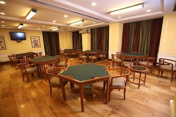 dlf club 4