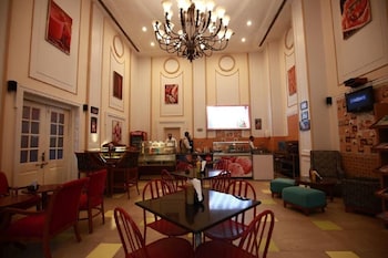 dlf club 4