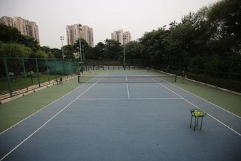 Dlf Club 4,Gurugram>>Delhi,4 star