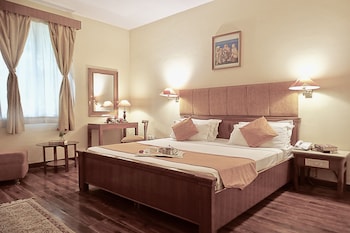 kadamb kunj resort bharatpur