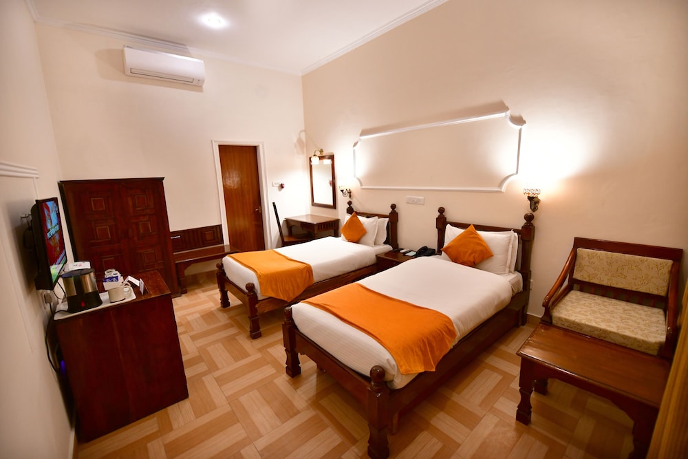 kadamb kunj resort bharatpur
