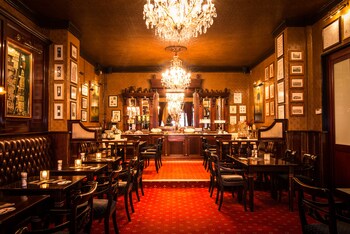 boutique hotel de doelen