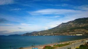 loutraki agioi theodoroi