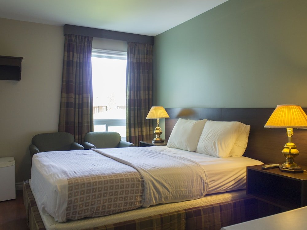 leelas villa inn flesherton