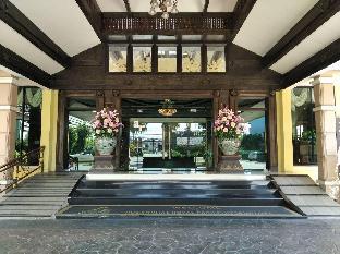 ruean phae royal park hotel