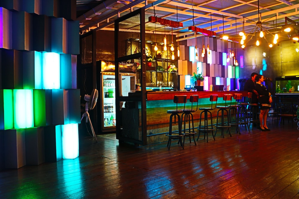 ruean phae royal park hotel