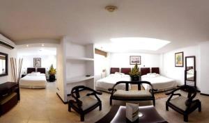 hotel plaza las americas cali