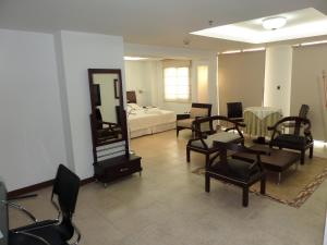 hotel plaza las americas cali