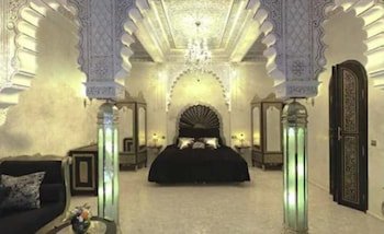 riad mumtaz mahal
