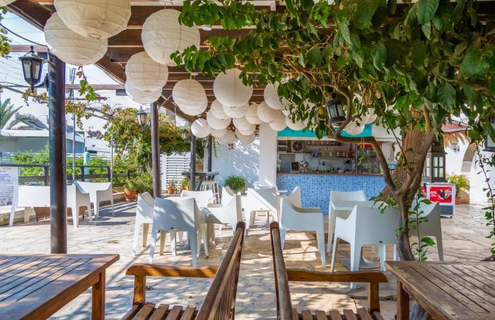 captain karas holiday apartments