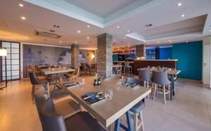 captain karas holiday apartments