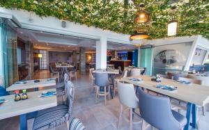 captain karas holiday apartments