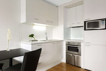 auckland harbour suites