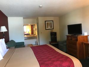 red carpet inn norwalk