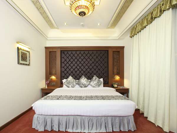 platinum hotel