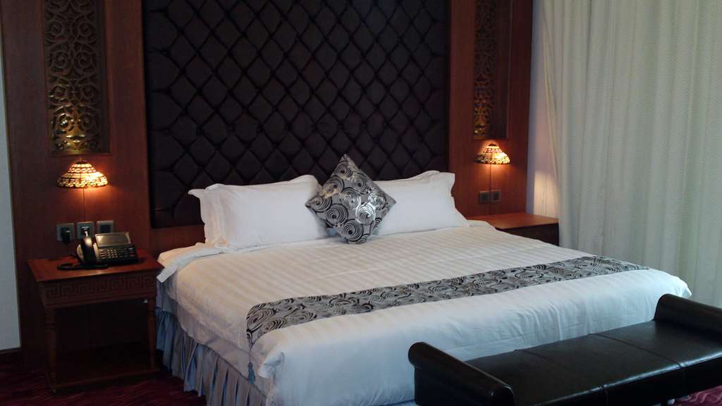 platinum hotel
