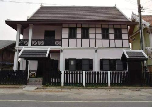 my banlao hotel