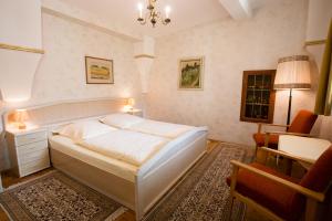 Hotel-Gasthof Goldener Greifen,Neusitz>>Ansbach,3 star