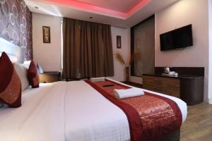 Hotel Waterfall,New Delhi>>Delhi,3.5 star