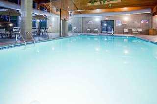 Americinn By Wyndham New Richmond,Marine On St. Croix>>Hudson,3 star