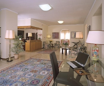 Hotel Terminus,Desenzano Del Garda>>Cavaion Veronese,3 star