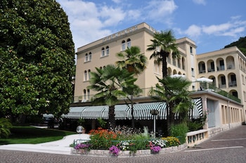 Hotel Terminus,Desenzano Del Garda>>Cavaion Veronese,3 star