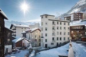 Le Petit Charme-Inn,Täsch>>Swiss Alps,2 star