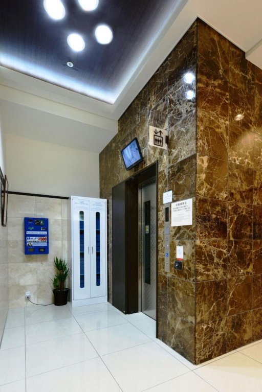 toyoko inn kanazawa kenrokuen korimbo