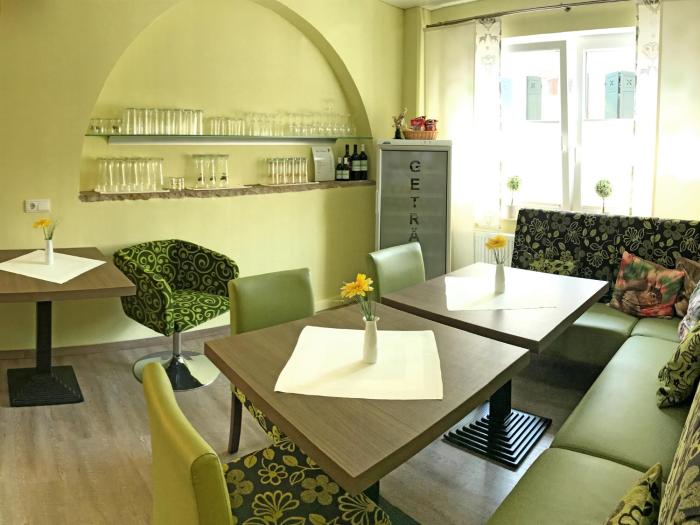 hotel pension altes weinhaus