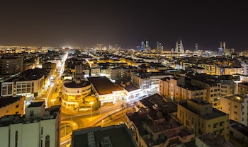 monroe hotel and suites