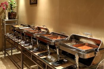 monroe hotel and suites