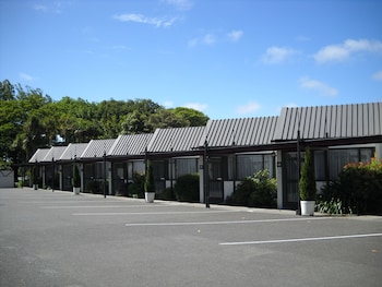 gothic heights motel