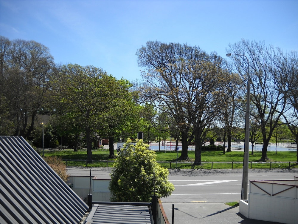 gothic heights motel