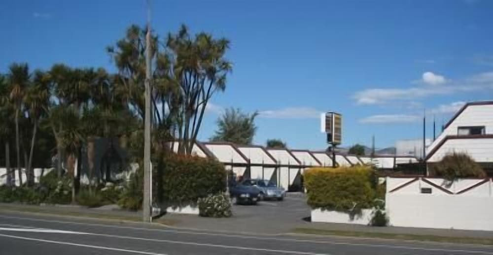 gothic heights motel